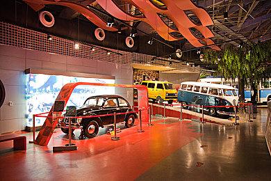 《潜行者：三部曲合集》全新预告 今日正式上线